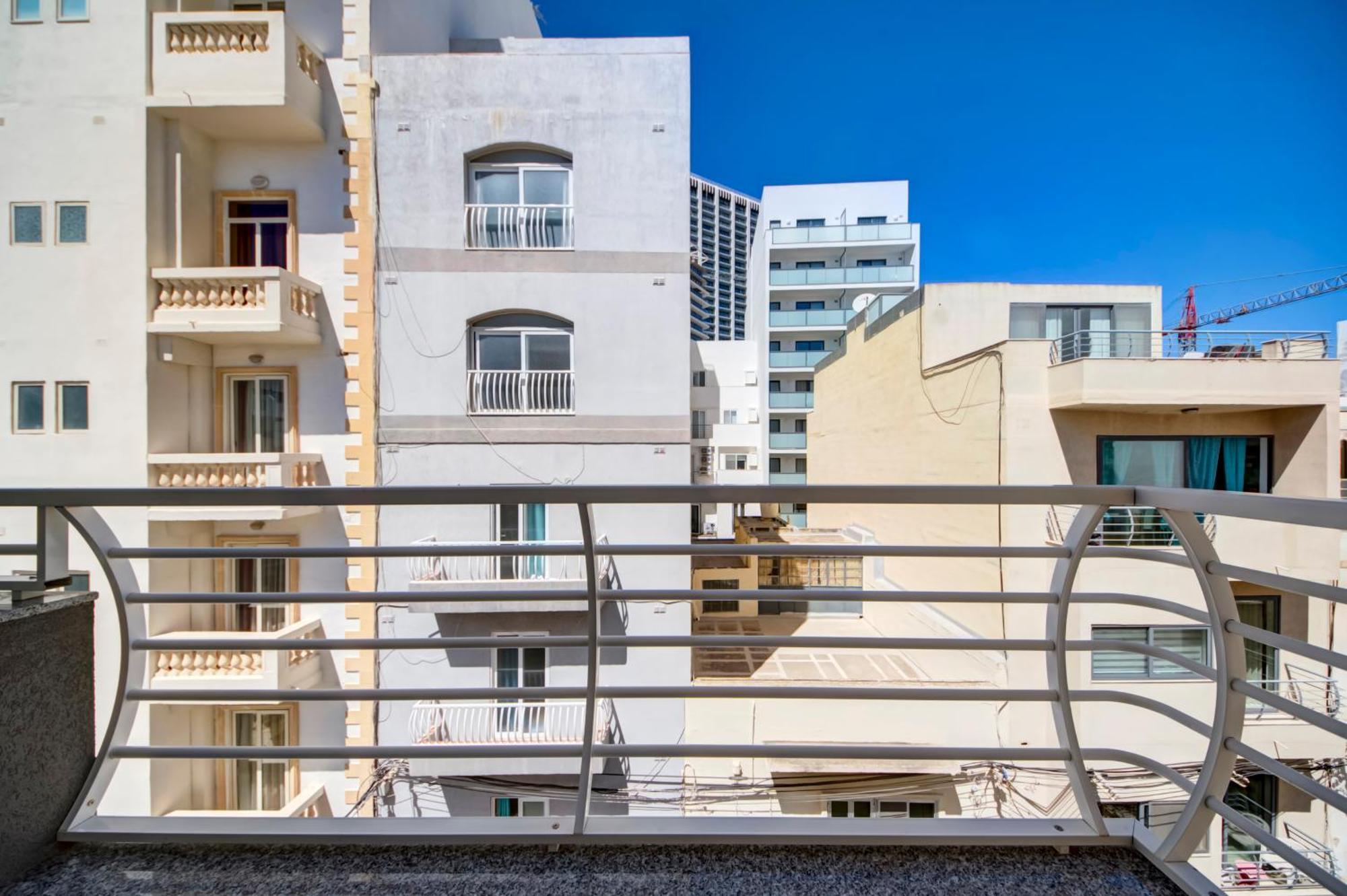 Modern 2Br Apt With Balconies In St Julians, Paceville - Apt 5 By Vaganza San Ġiljan Exterior foto